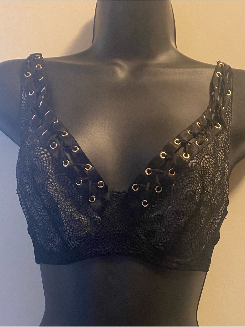 NWT Playful Promises Lace Plunge Bra with Grommet Detail - Black